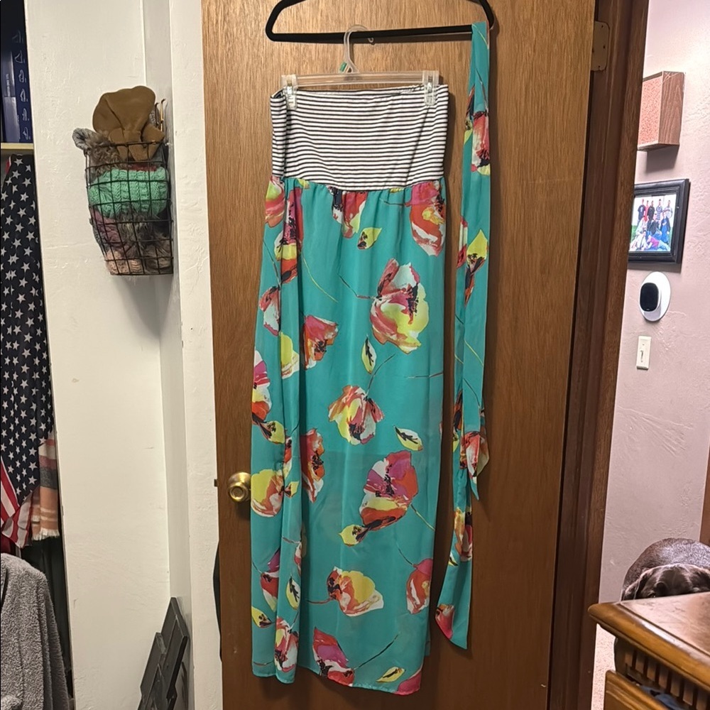 Xhilaration Strapless Sundress Green and Pink Resort Wear